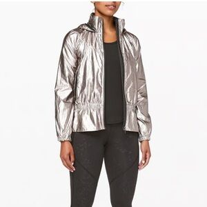 Lululemon Titanium Silver Barry’s Bootcamp Stronger as One Jacket Size 6